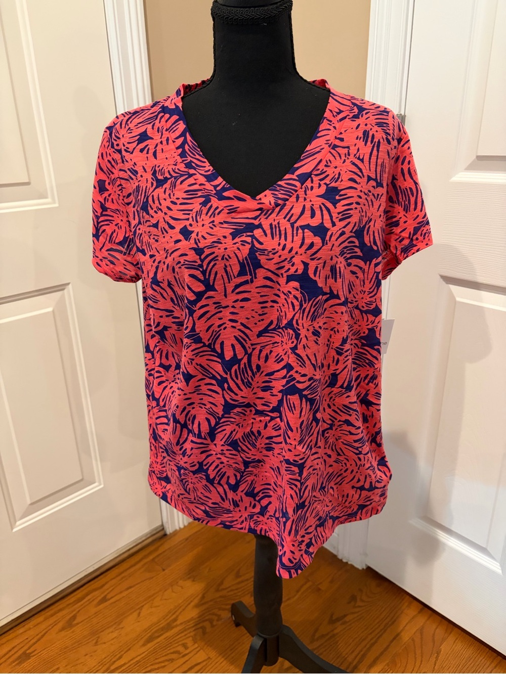 Liz Claiborne Pink and Navy Leaf-Print V-Neck Tee